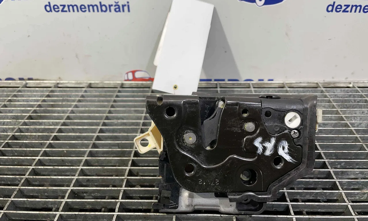 INCUIETOARE USA SPATE DREAPTA AUDI A4 B8 2007-2017