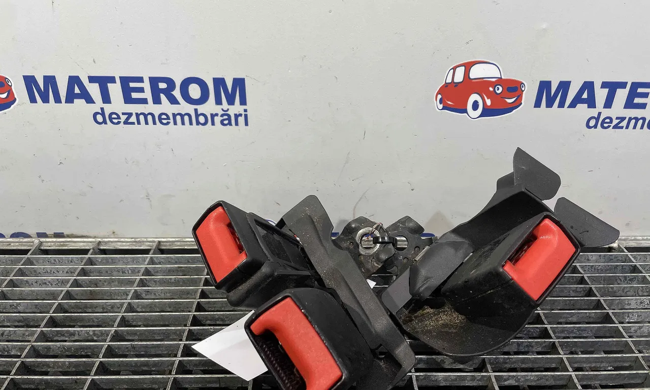 LACAT CENTURA AUDI A4 B8 2007-2017