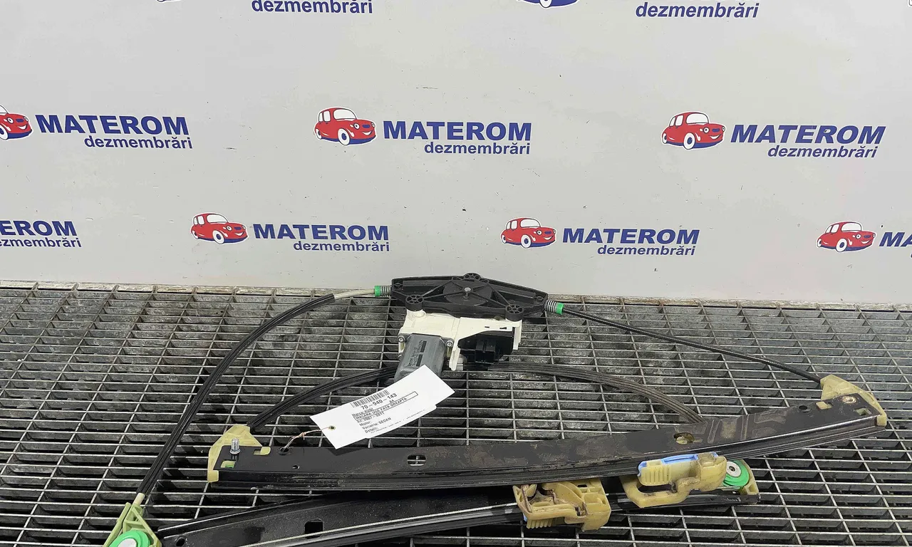 MACARA USA FATA DREAPTA AUDI A4 B8 2007-2017