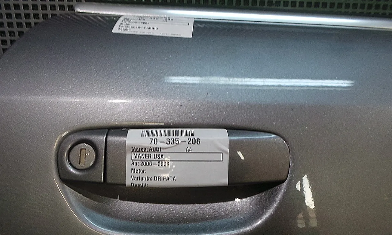 MANER USA FATA DREAPTA AUDI A4 B8 2007-2017