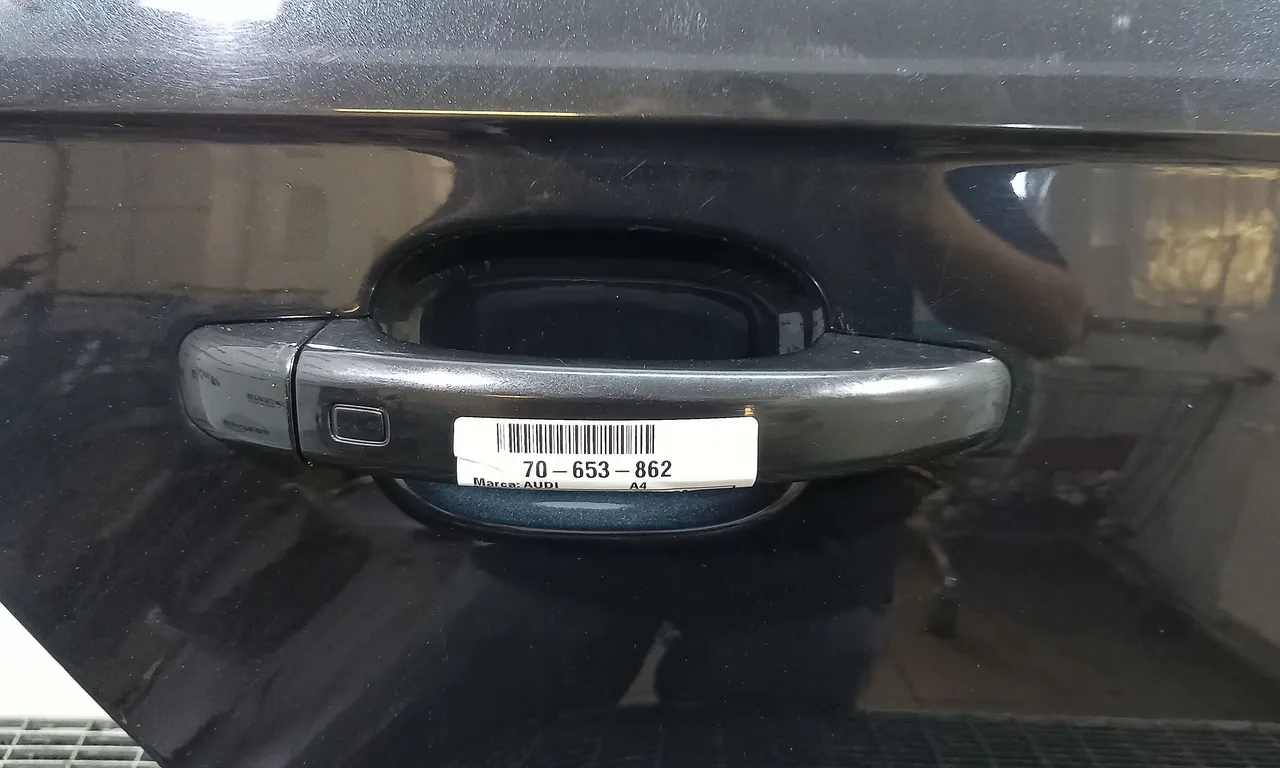 MANER USA SPATE DREAPTA AUDI A4 B8 2007-2017