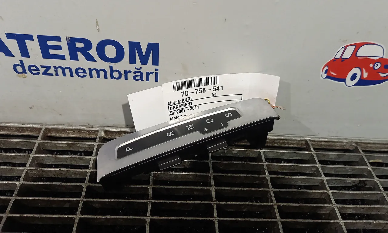 ORNAMENT MANETA SCHIMBATOR AUDI A4 B8 2007-2017