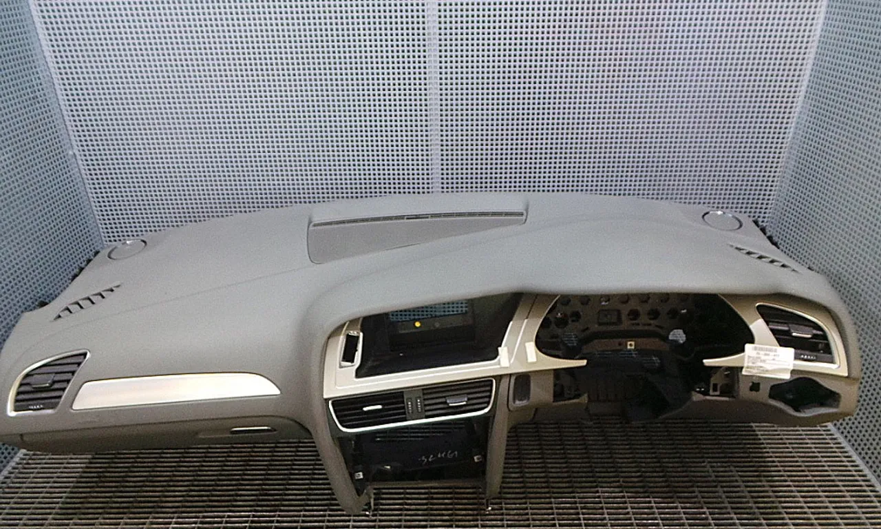 PLANSEU BORD AUDI A4 B8 2007-2017