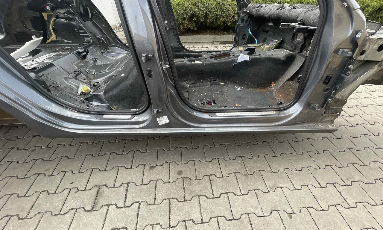 PRAG DREAPTA AUDI A4 B8 2007-2017