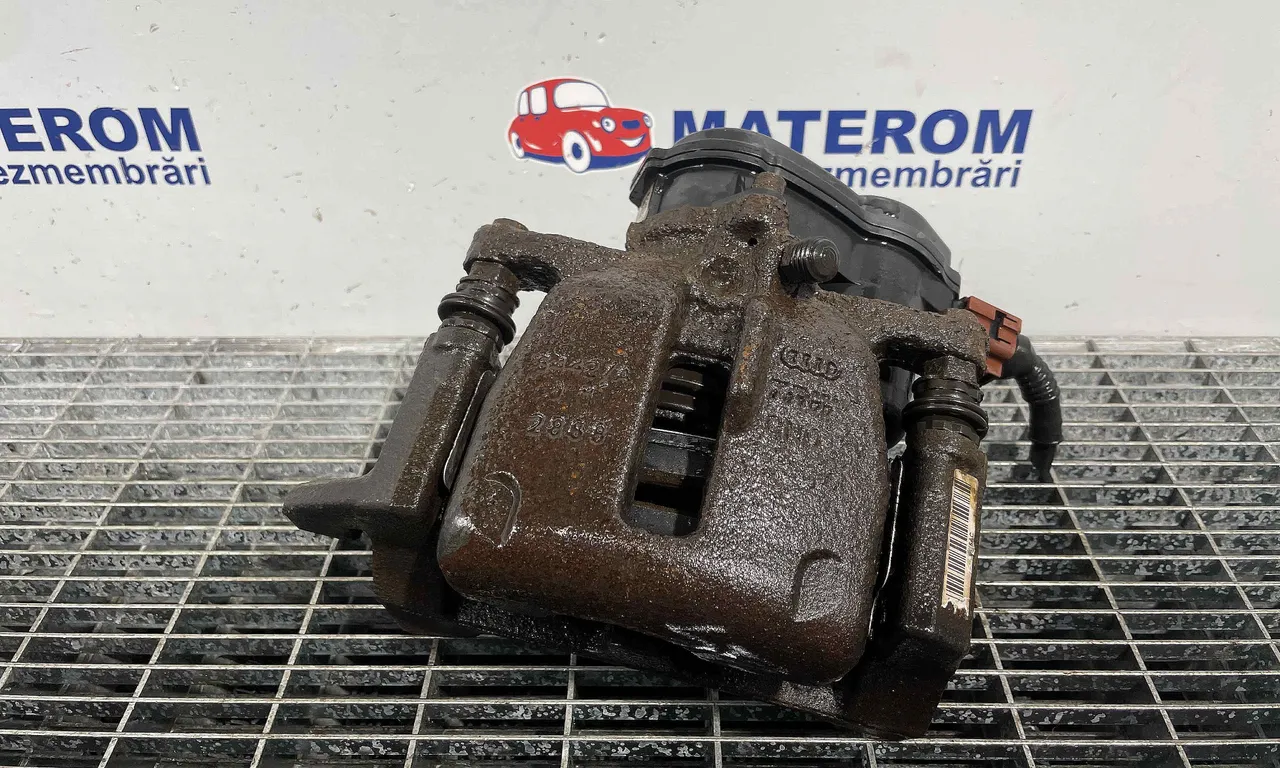 ETRIER SPATE STANGA AUDI A4 B8 2007-2017