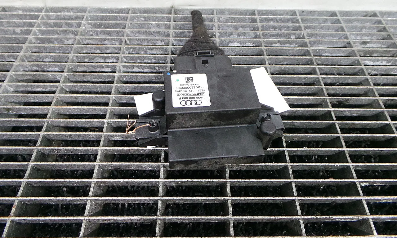 MODUL POMPA COMBUSTIBIL AUDI A4 B8 2007-2017