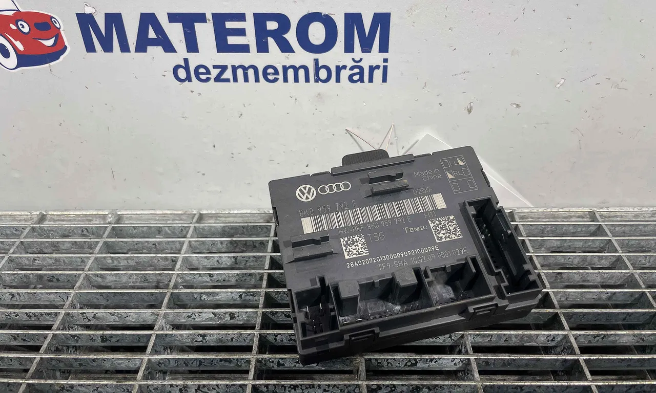 MODUL USA/STANGA FATA AUDI A4 B8 2007-2017