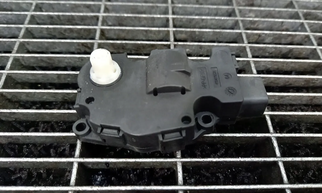 MOTORAS CLAPETA INCALZIRE AUDI A4 B8 2007-2017