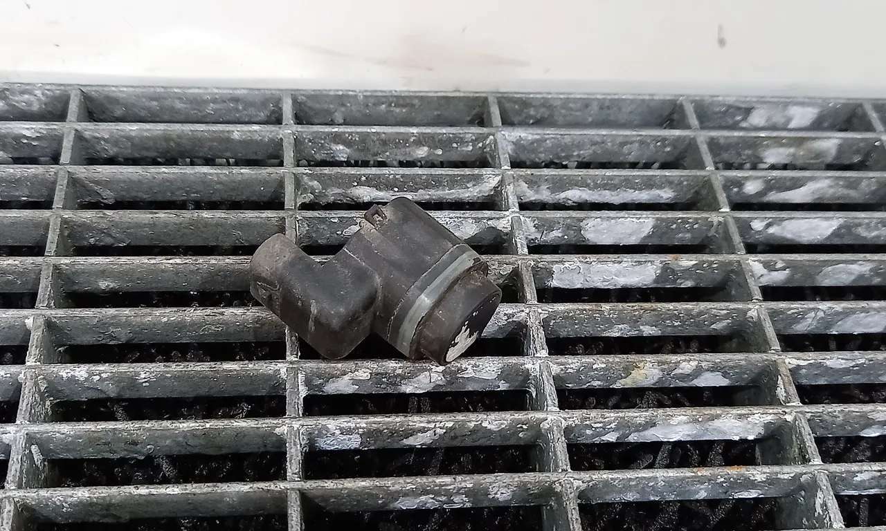 SENZOR PARCARE FATA AUDI A4 B8 2007-2017