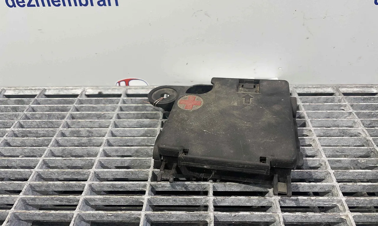 TABLOU SIGURANTE ACUMULATOR AUDI A4 B8 2007-2017