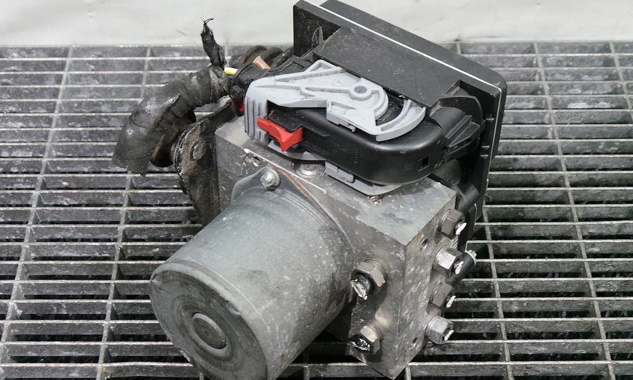 UNITATE ABS AUDI A4 B8 2007-2017