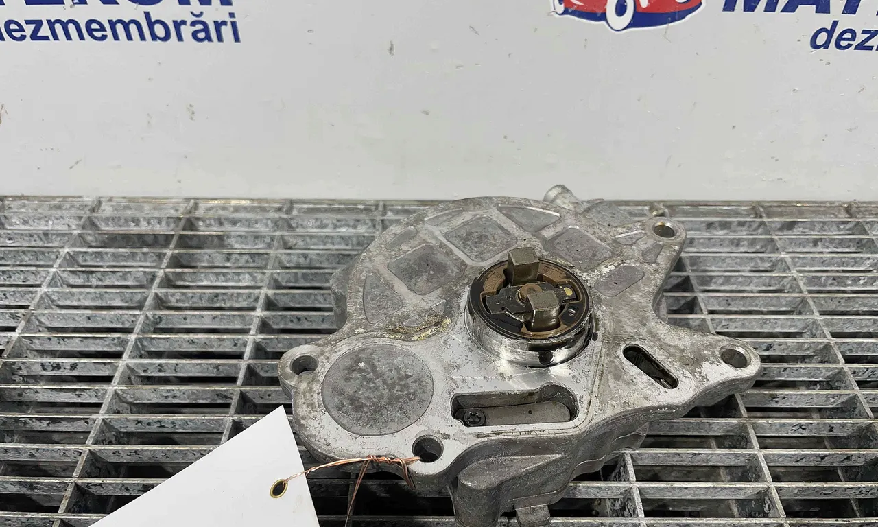 POMPA VACUUM AUDI A4 B8 2007-2017