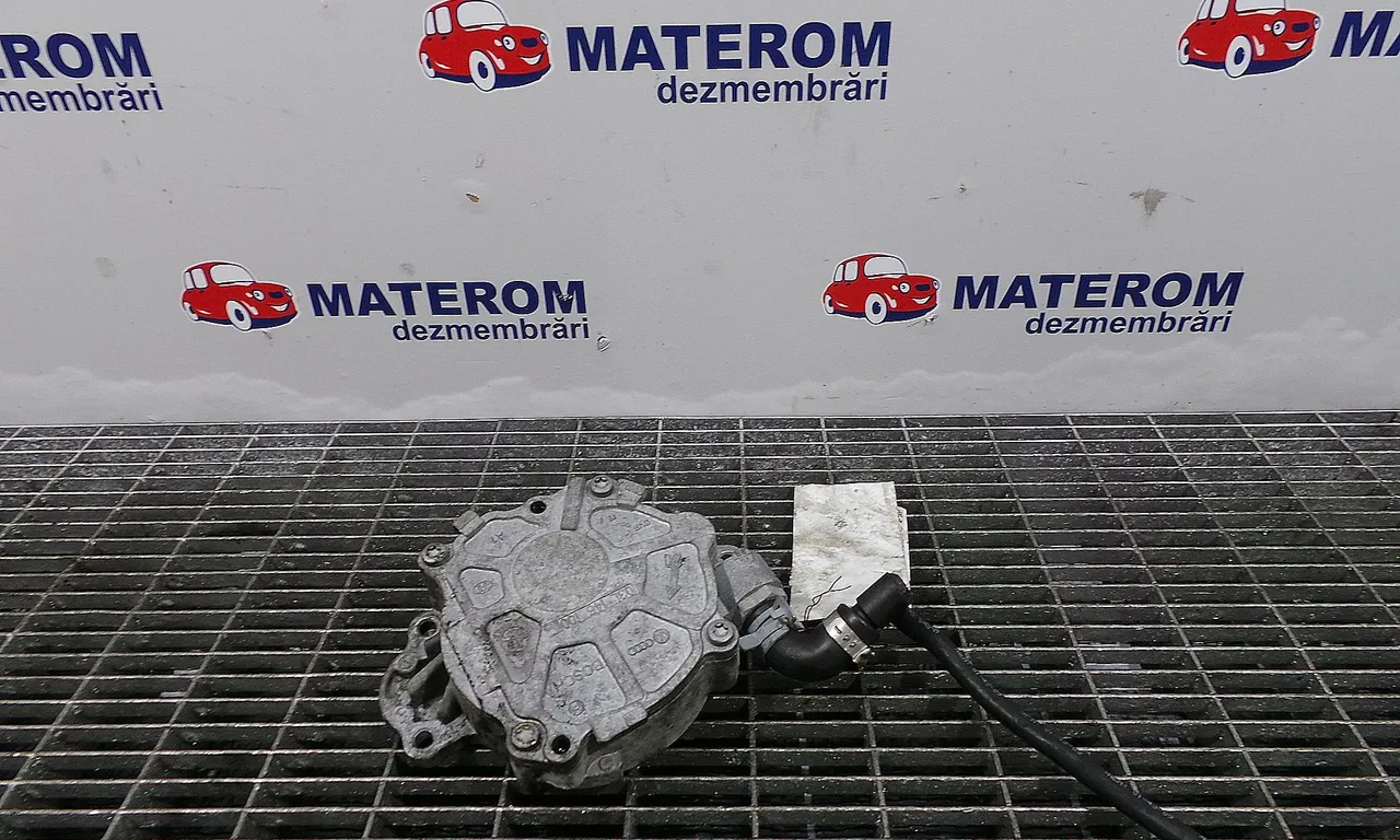 POMPA VACUUM AUDI A4 B8 2007-2017