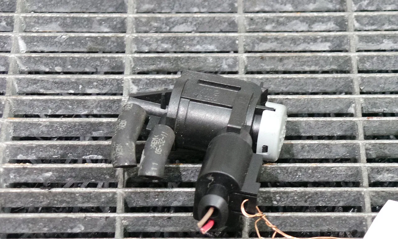 SUPAPA VACUUM AUDI A4 B8 2007-2017