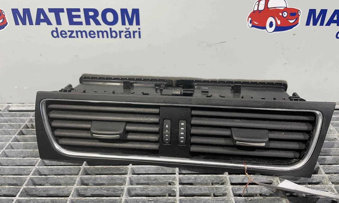 GRILA BORD AUDI A4 B8 Avant 2007-2017