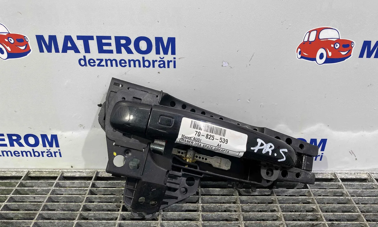 MANER USA SPATE DREAPTA AUDI A4 B8 Avant 2007-2017