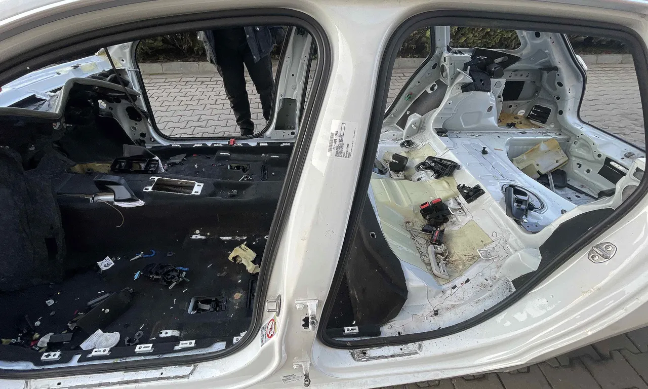 STALP MIJLOC STANGA AUDI A4 B8 Avant 2007-2017
