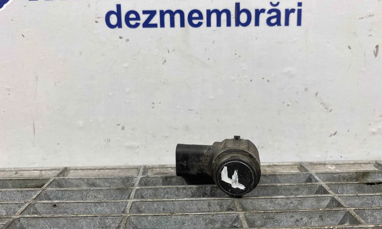SENZOR PARCARE FATA AUDI A4 B8 Avant 2007-2017