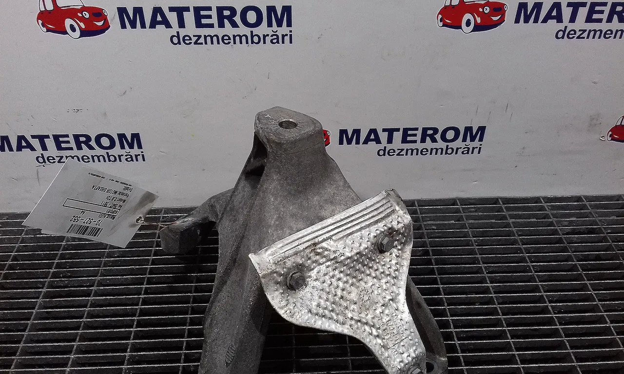 SUPORT MOTOR DREAPTA AUDI A4 B8 Avant 2007-2017