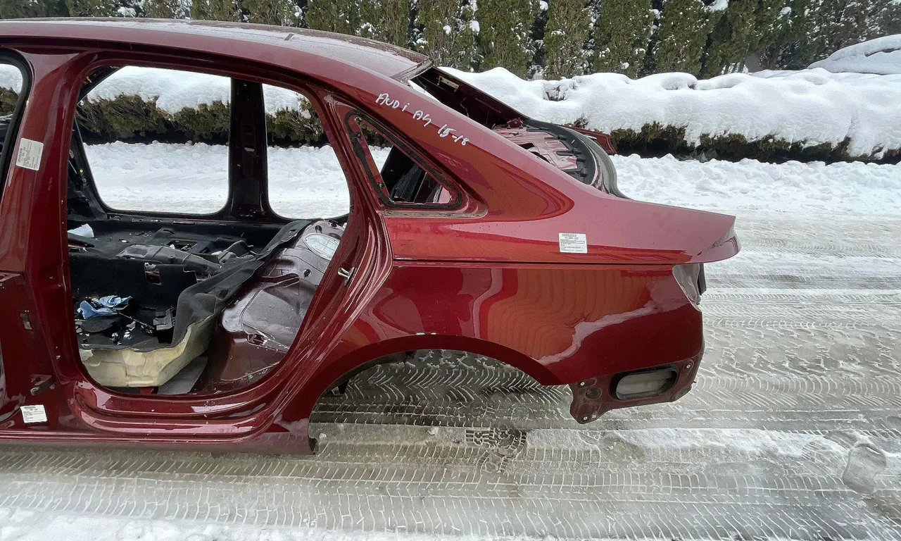 ARIPA SPATE STANGA AUDI A4 B9 2015-2018