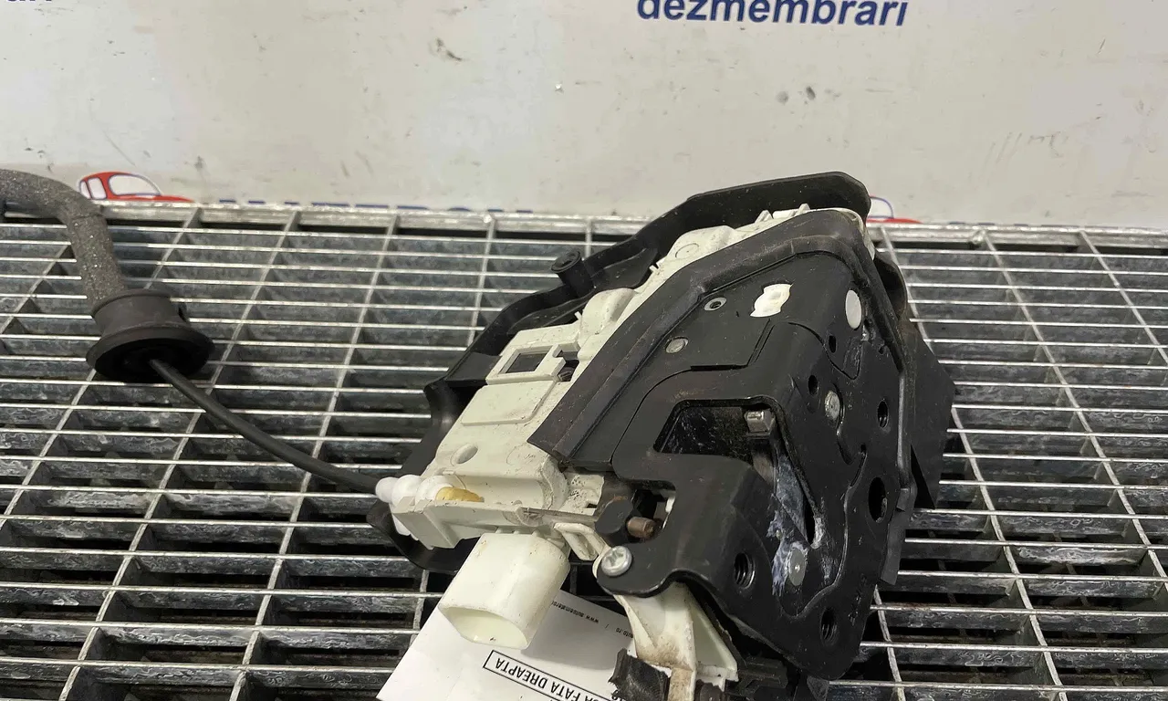 INCUIETOARE USA FATA DREAPTA AUDI A4 B9 2015-2018