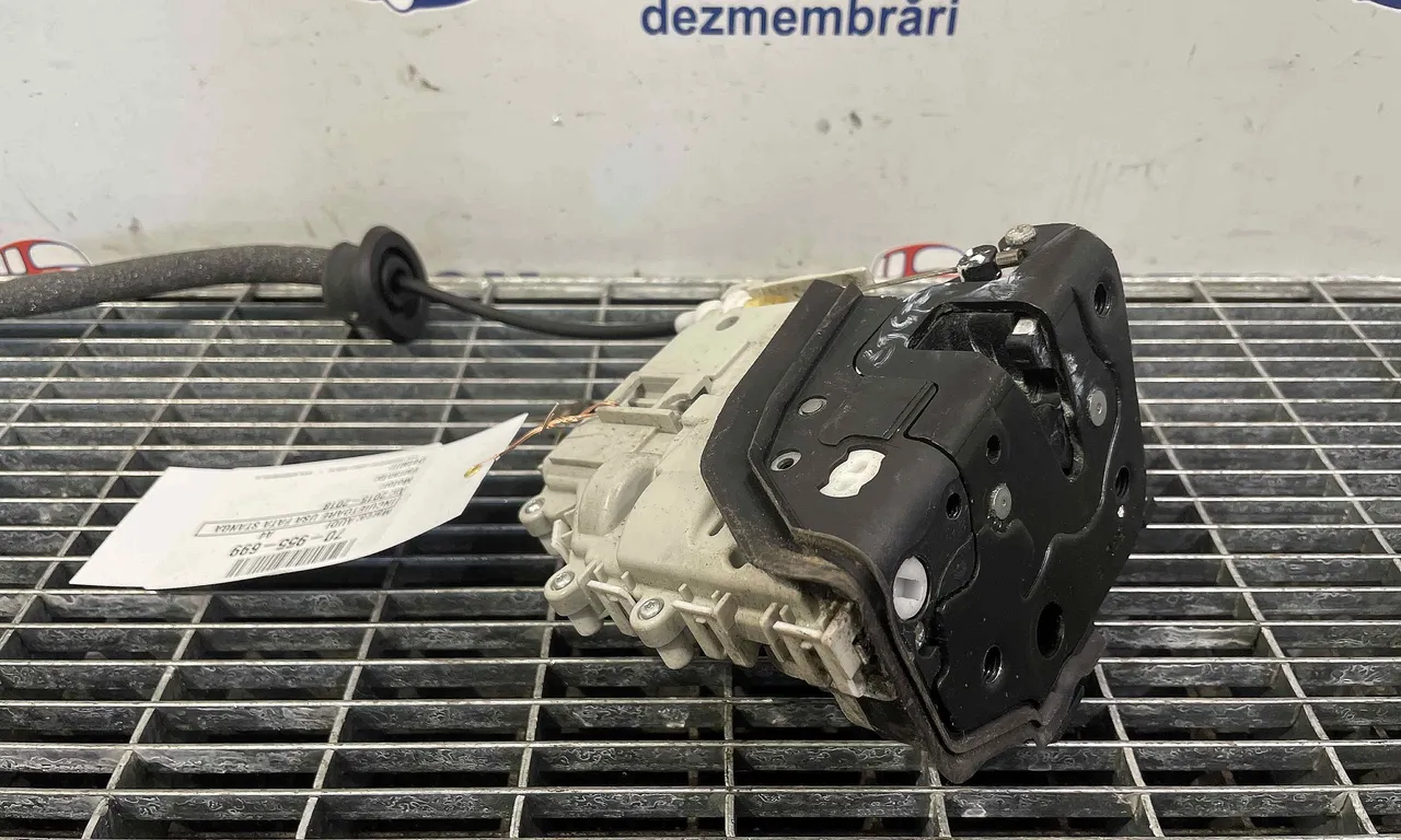 INCUIETOARE USA FATA STANGA AUDI A4 B9 2015-2018