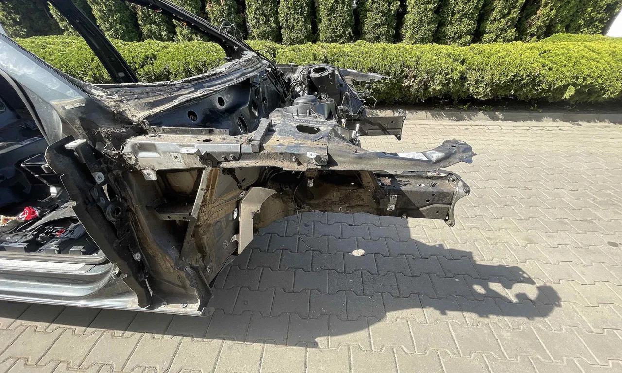 LONJERON DREAPTA AUDI A4 B9 2015-2018