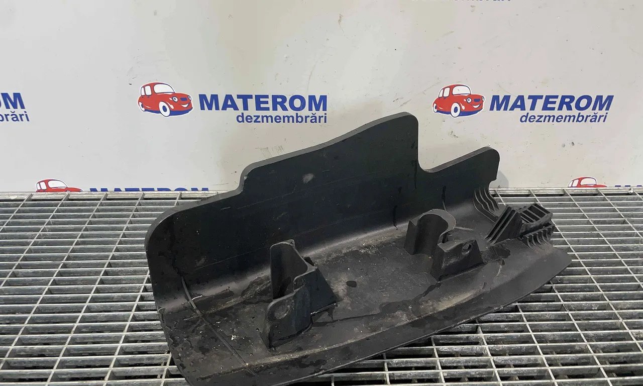SCUT SUB MASINA AUDI A4 B9 2015-2018
