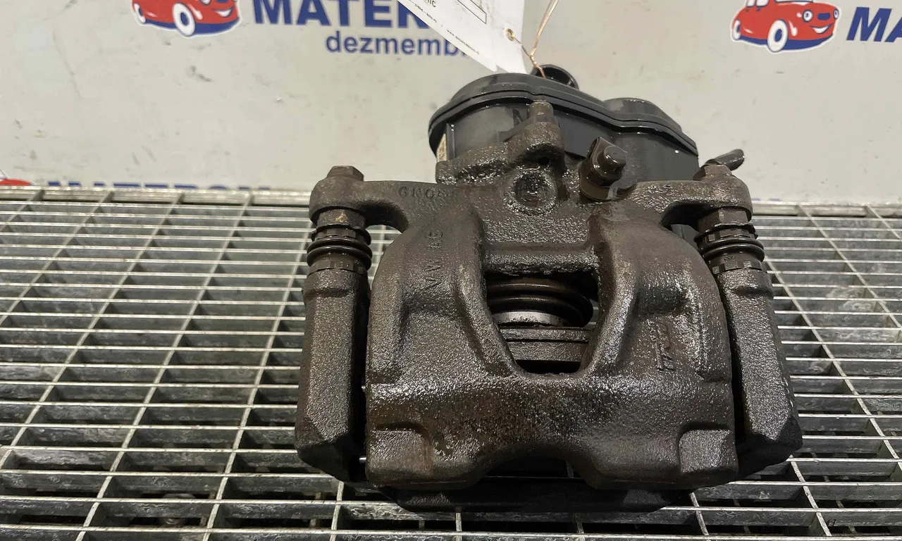 ETRIER SPATE STANGA AUDI A4 B9 2015-2018