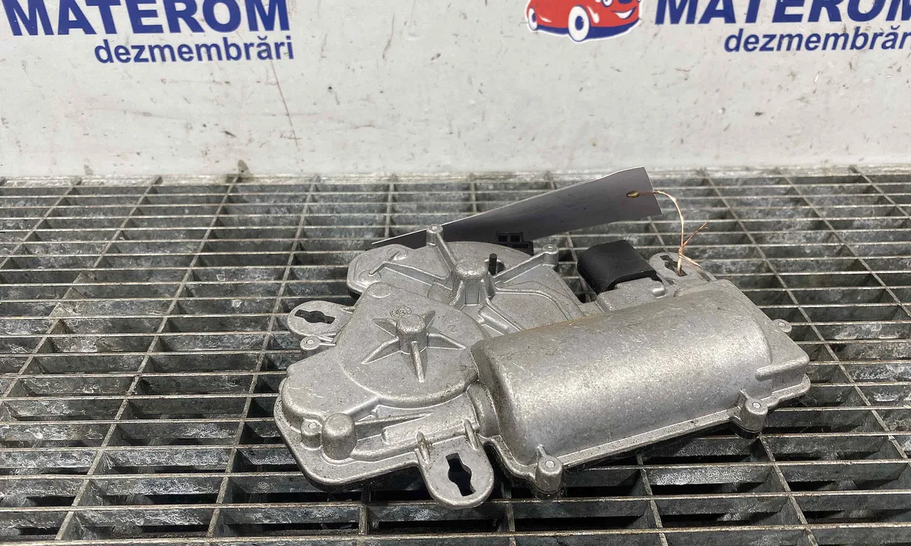 MOTORAS DESCHIDERE AUDI A4 B9 2015-2018