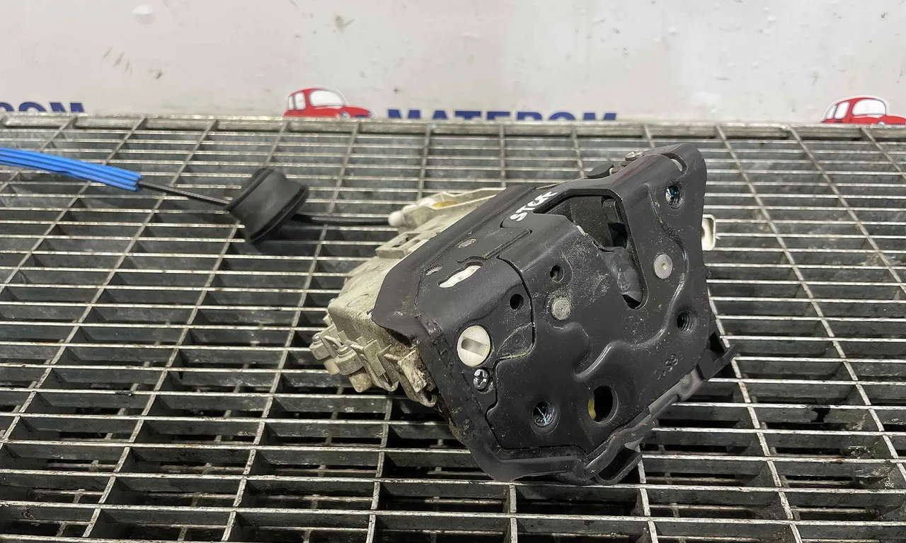 INCUIETOARE USA FATA STANGA AUDI A5 2007-2017