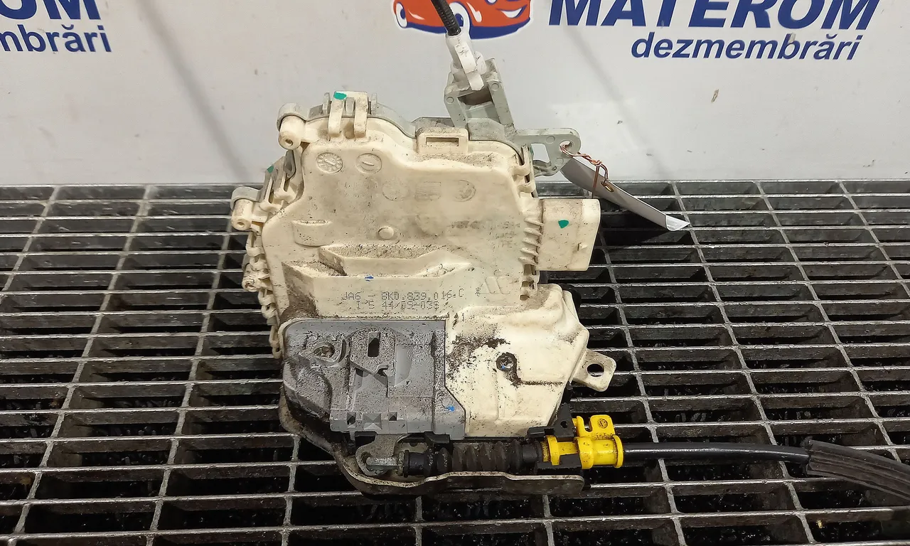 INCUIETOARE USA SPATE DREAPTA AUDI A5 2007-2017