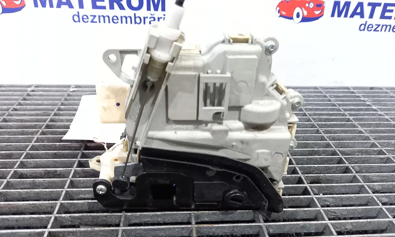 INCUIETOARE USA SPATE DREAPTA AUDI A5 2007-2017