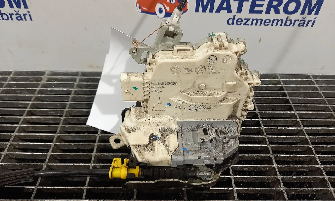 INCUIETOARE USA SPATE STANGA AUDI A5 2007-2017