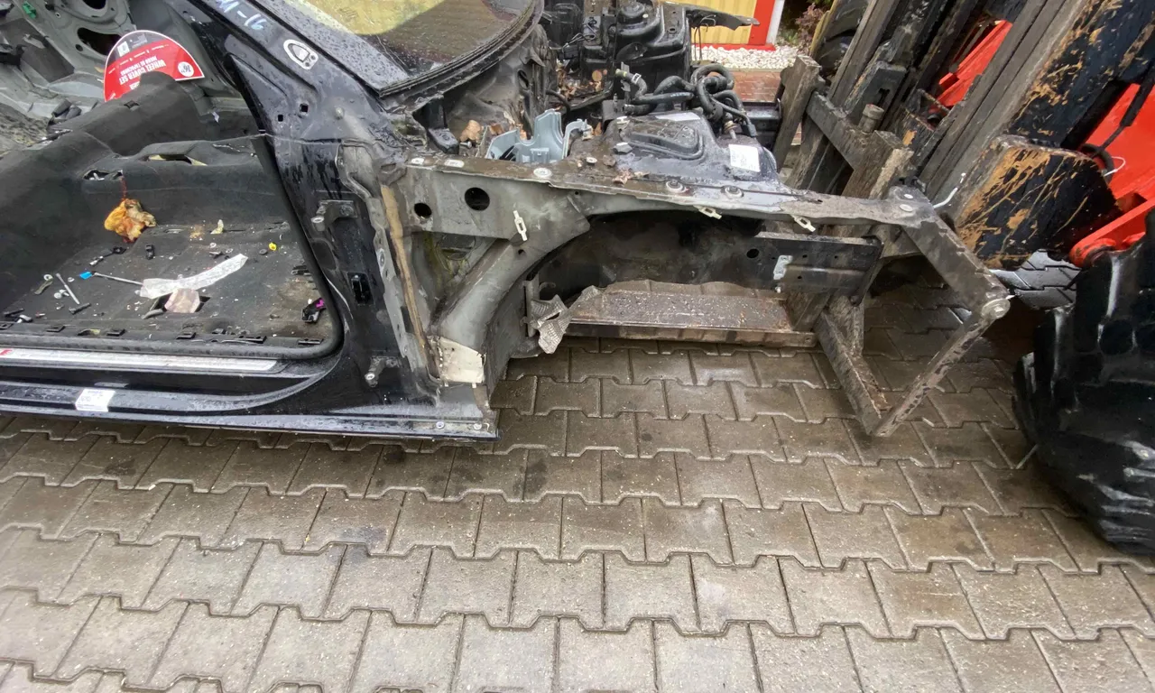 LONJERON DREAPTA AUDI A5 2007-2017