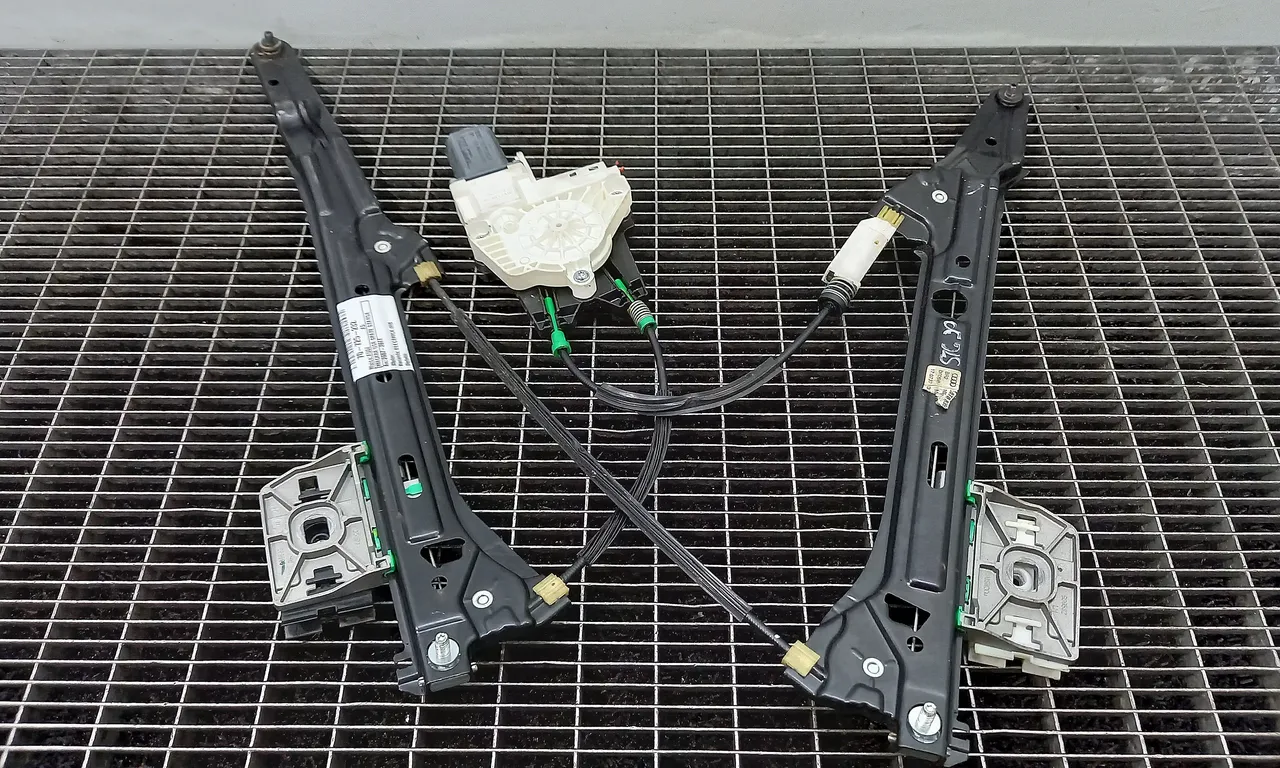 MACARA USA SPATE STANGA AUDI A5 2007-2017