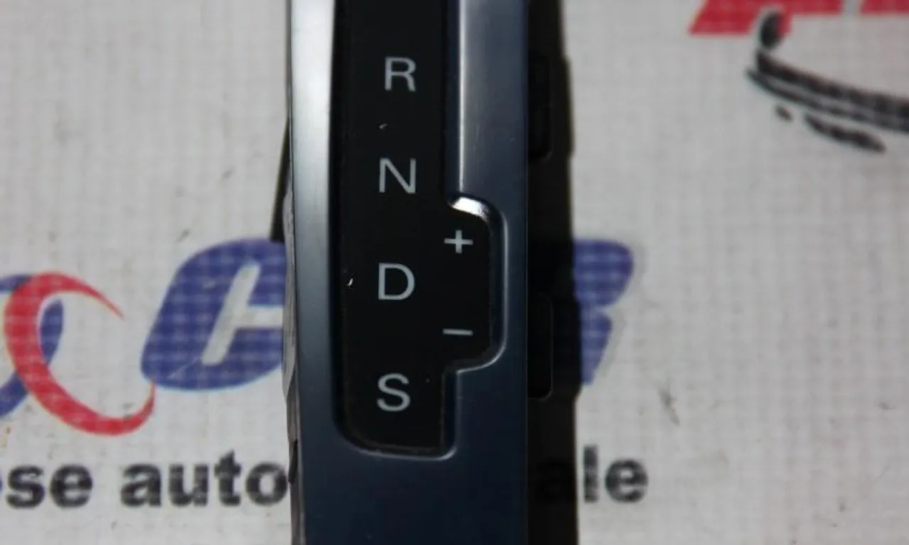 Ornament indicator cutie automata AUDI A5 2007-2017