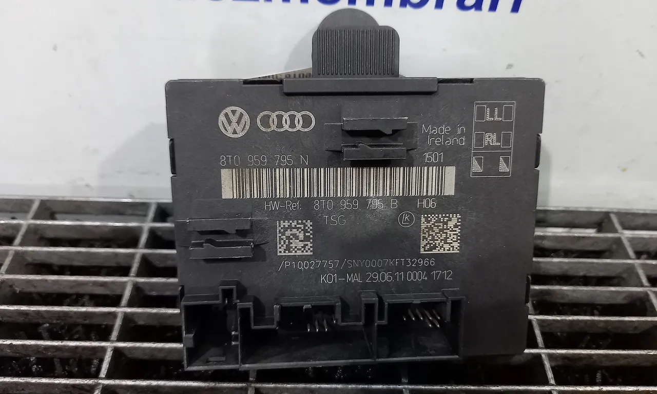 MODUL USA/STANGA SPATE AUDI A5 2007-2017
