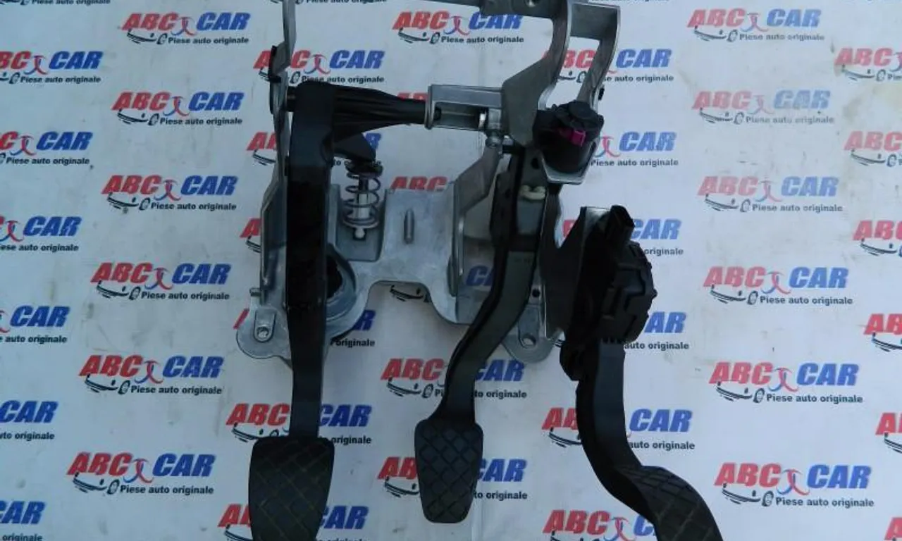 Pedala ambreiaj AUDI A5 2007-2017