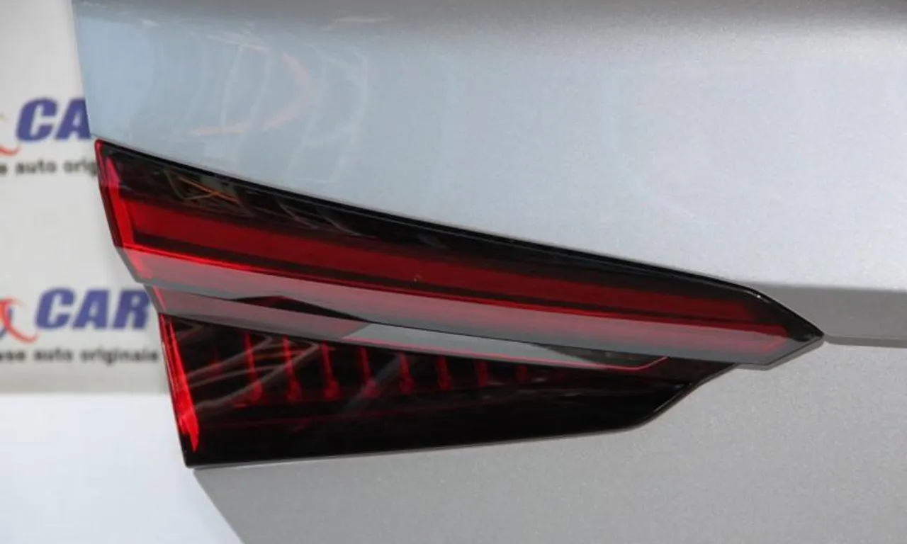Stop LED stanga capota AUDI A5 2016-null