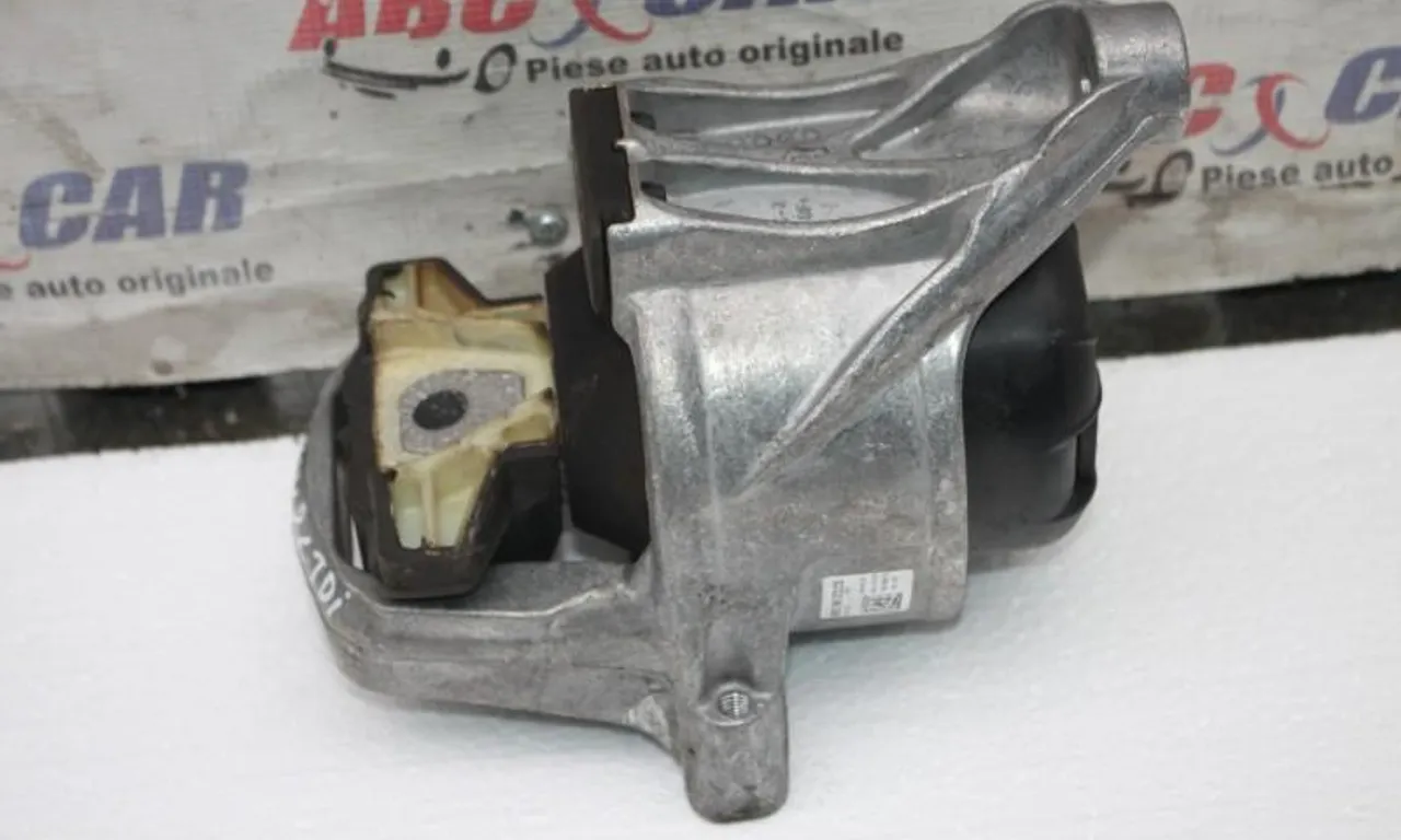Suport motor dreapta AUDI A5 2016-null