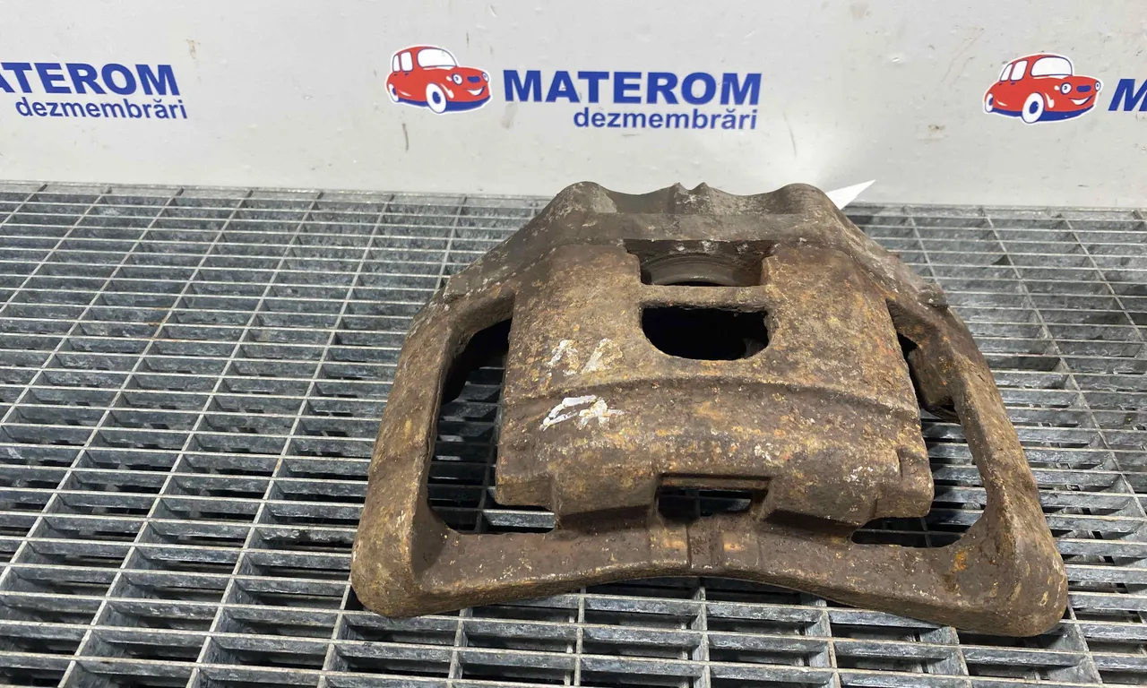 ETRIER FATA DREAPTA AUDI A6 Allroad C6 2006-2011