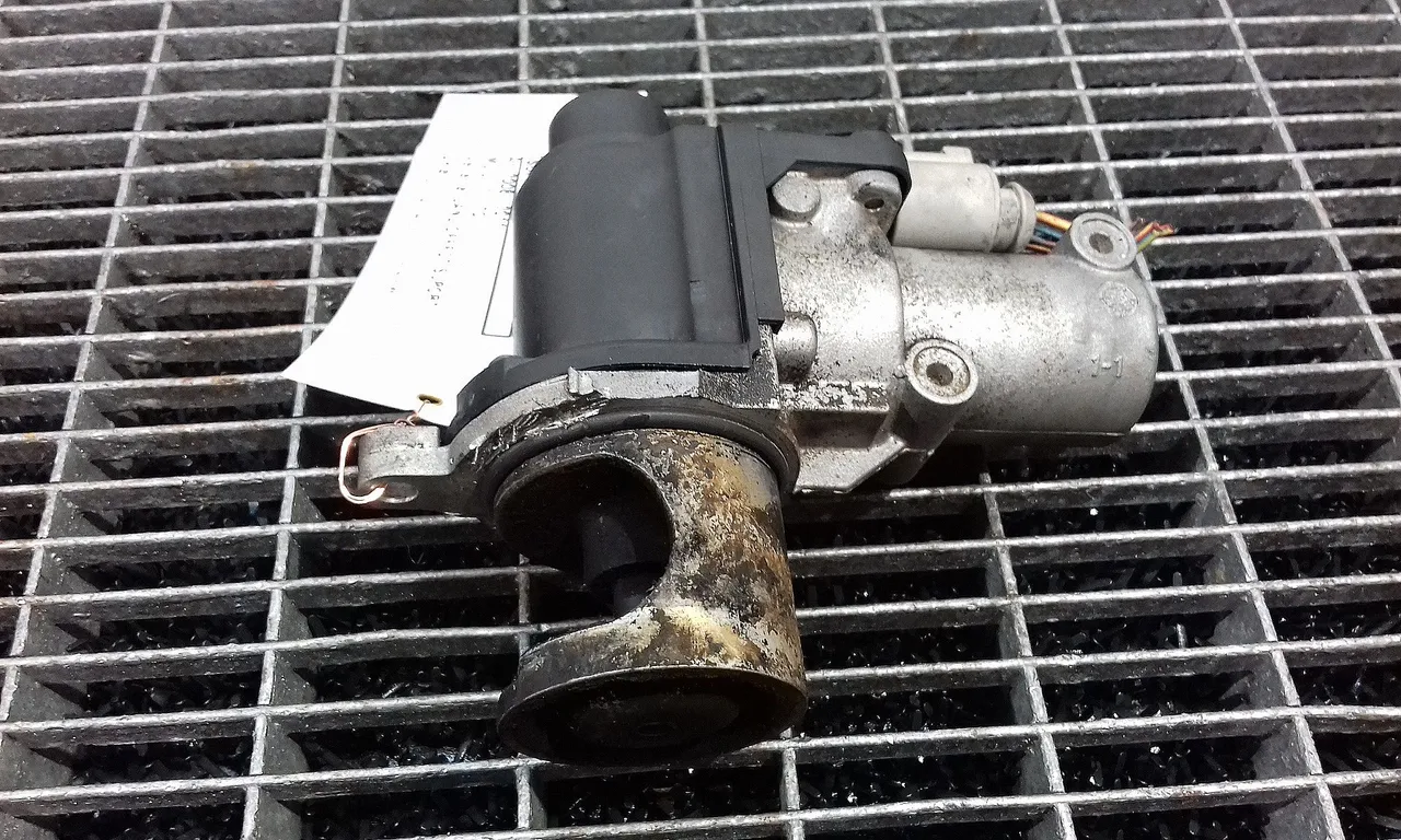 SUPAPA EGR AUDI A6 Allroad C6 2006-2011