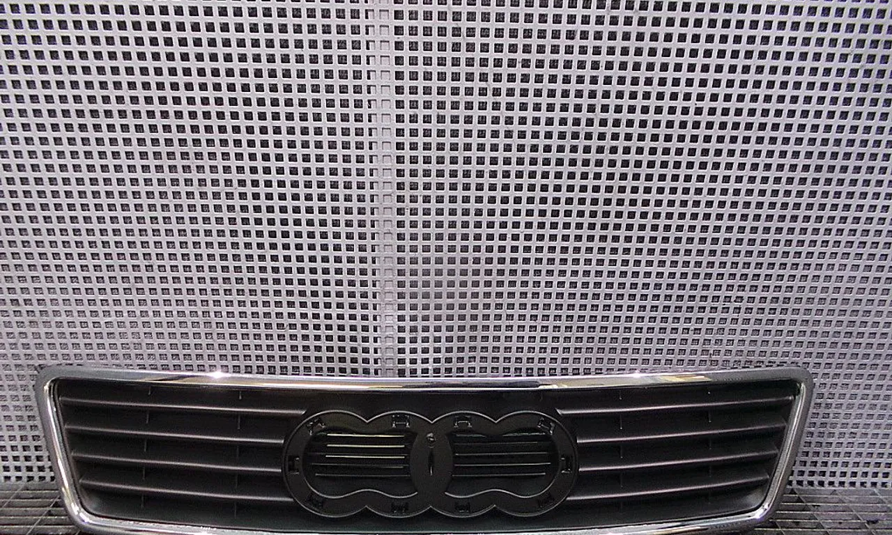 GRILA FATA AUDI A6 C5 1997-2005