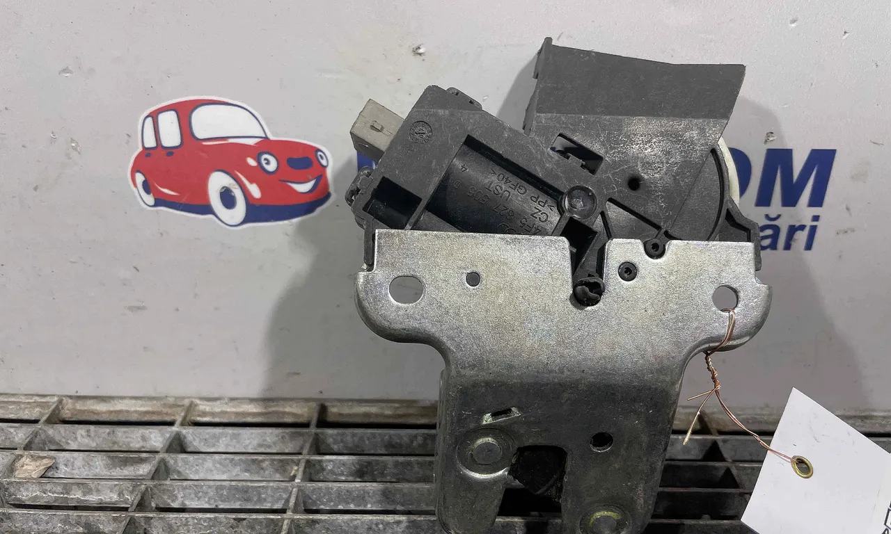 INCUIETOARE CAPOTA SPATE AUDI A6 C6 Avant 2004-2011