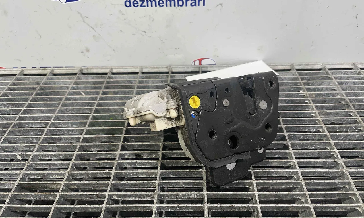 INCUIETOARE USA FATA STANGA AUDI A6 C6 Avant 2004-2011