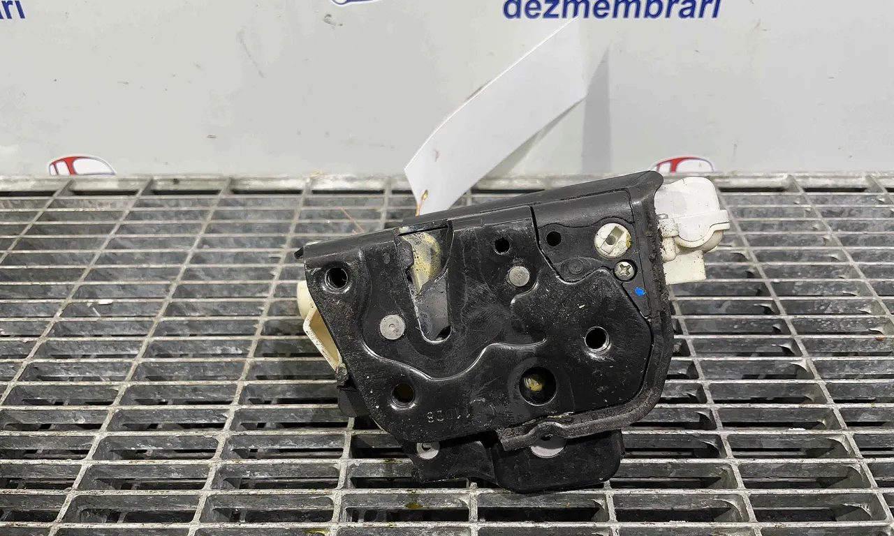 INCUIETOARE USA SPATE DREAPTA AUDI A6 C6 Avant 2004-2011