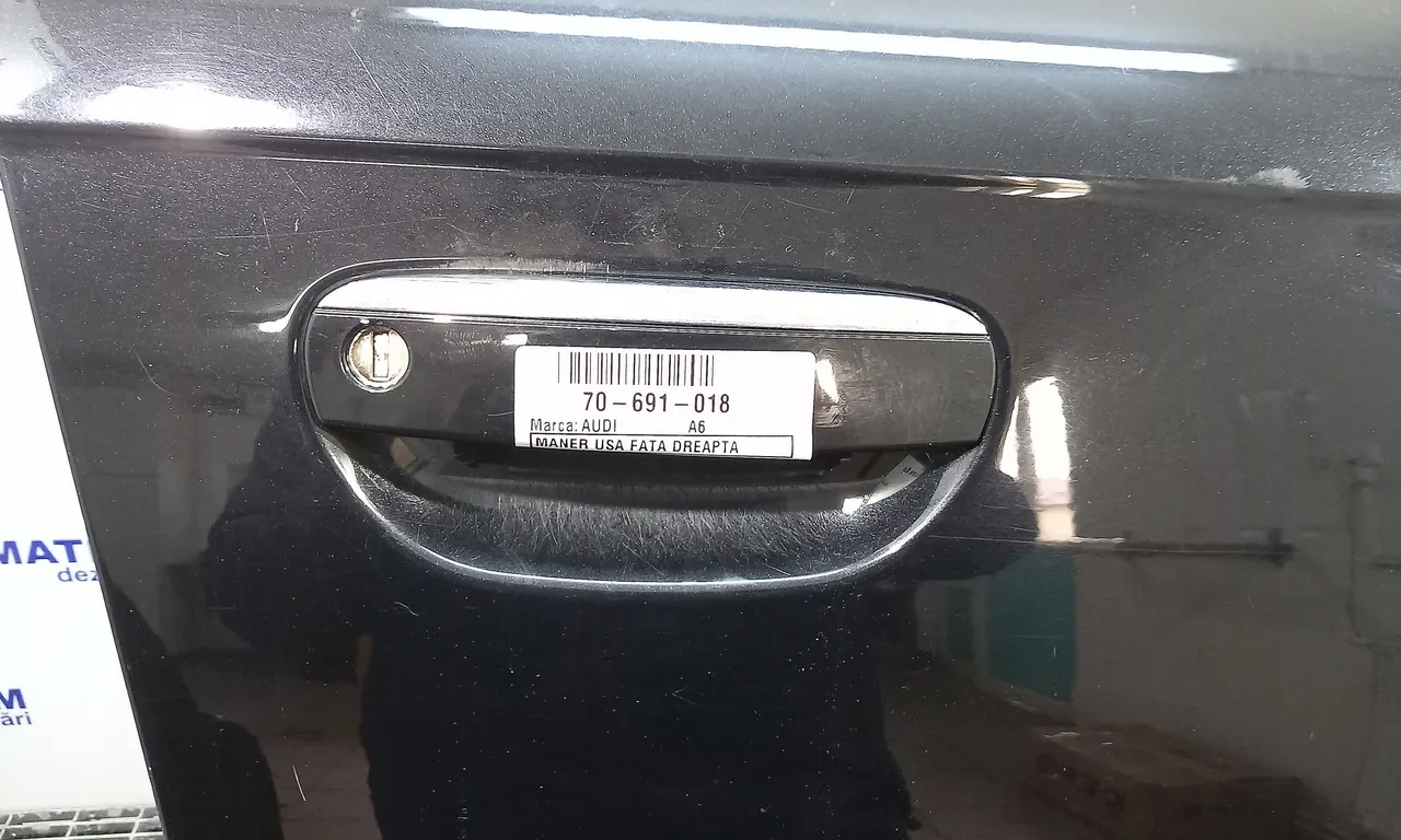 MANER USA FATA DREAPTA AUDI A6 C6 Avant 2004-2011