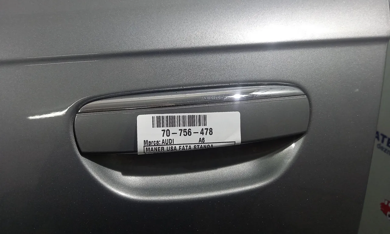 MANER USA FATA STANGA AUDI A6 C6 Avant 2004-2011