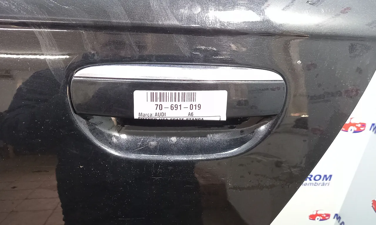 MANER USA SPATE STANGA AUDI A6 C6 Avant 2004-2011